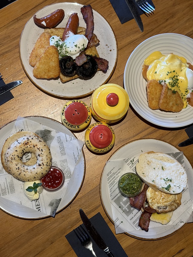 Cook Saddle Cafe & Saloon