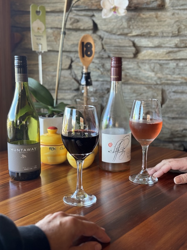 Cook Saddle Cafe & Saloon